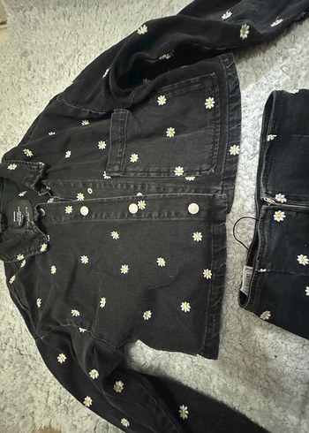 Stradivarius Nakışlı Siyah Denim Kadın Ceket