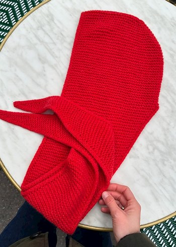 Kırmızı Örgü Kadın Sokak Şalı Kapüşonlu Atkı - Görsel 4