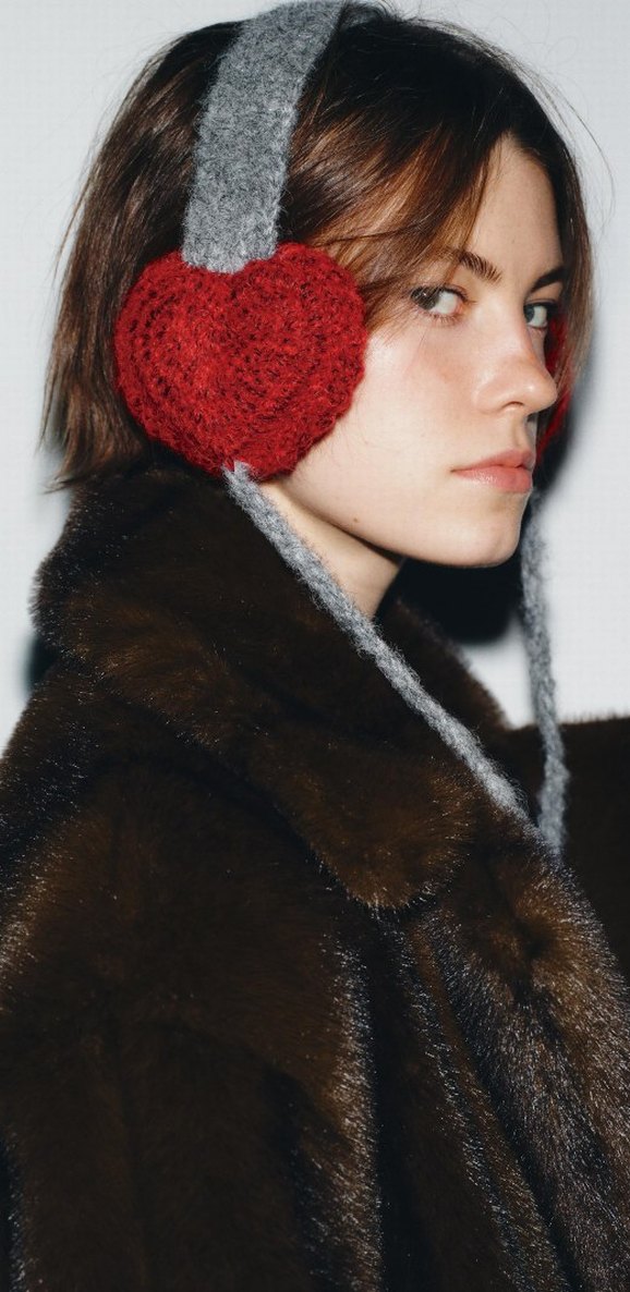 Zara Model Kalp Ponponlu Örgü Kulaklık - Görsel 3