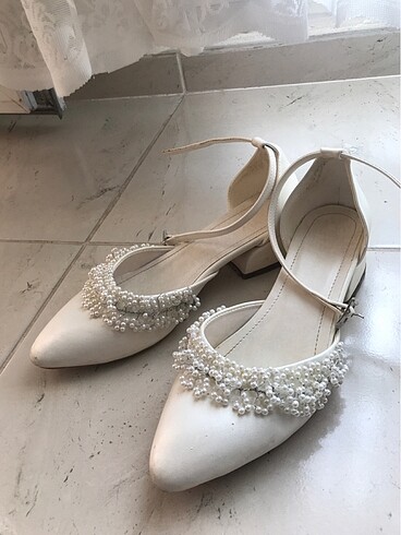 Beyaz abiye ayakkabı
