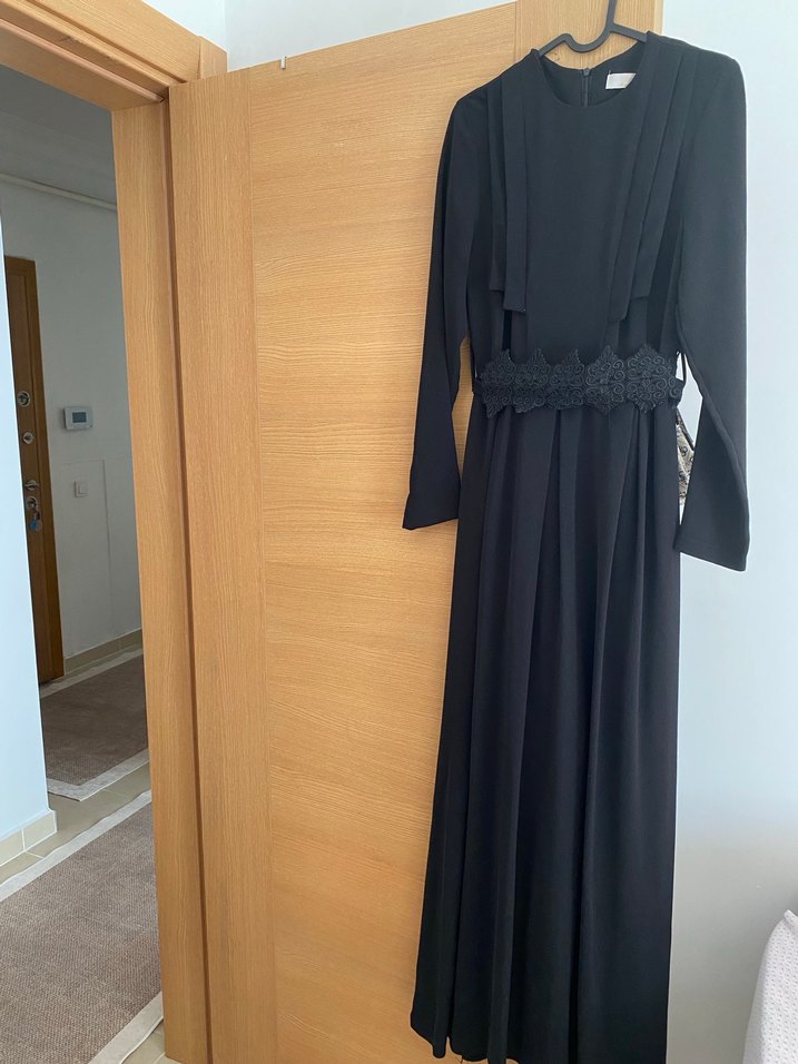 Uzun Kollu Siyah Gotik Uzun Elbise - Görsel 2