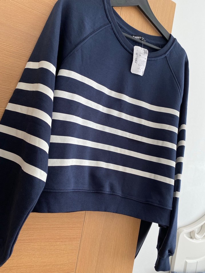 Mavi Gri Çizgili Rahat Kesim Kadın Sweatshirt - Görsel 2