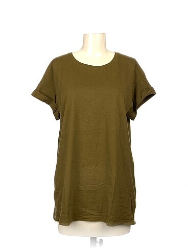 H&M T-shirt %70 İndirimli.