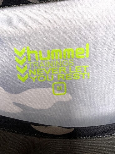 m Beden çeşitli Renk Hummel T-shirt %70 İndirimli.