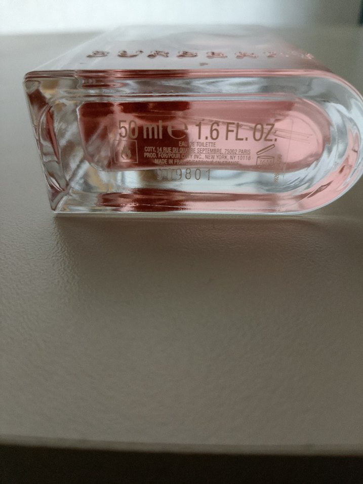 Burberry Kadın Parfüm 50ml - Görsel 2