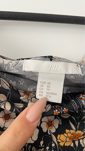 H&M Omuzu açık bluz