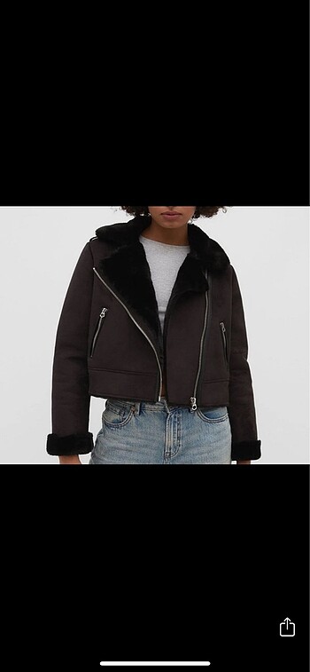 ZARA MONT