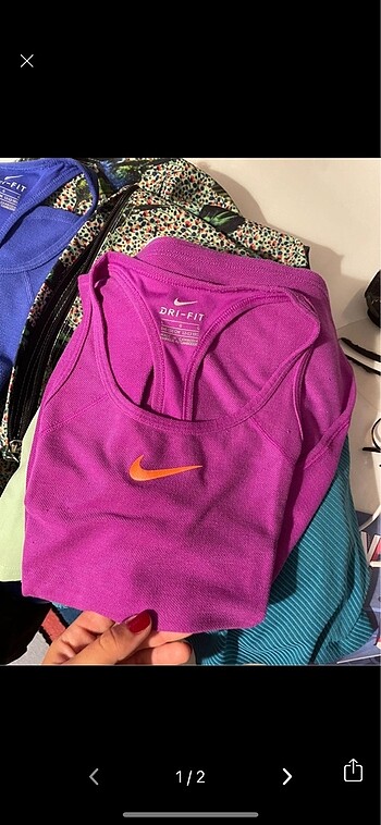 Nike üst