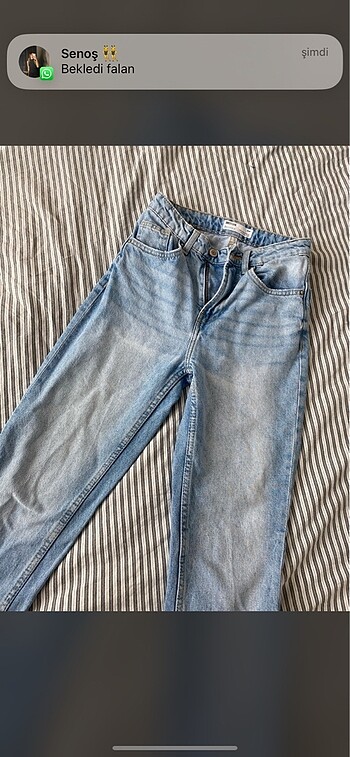 32 Beden mavi Renk BERSHKA mom jeans