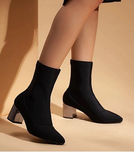 Zara Daxtors D651 siyah streç topuklu bot