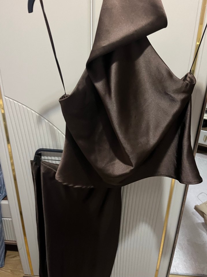 Zara Kadın Kahverengi Uzun Drapeli Saten takım - Görsel 2