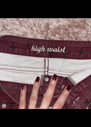 Bordo gotik Haçlı şort - Görsel 4