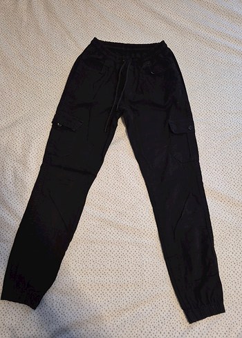 Siyah Kemerli Rahat Kesim Kadın Kot Pantolon - Görsel 3