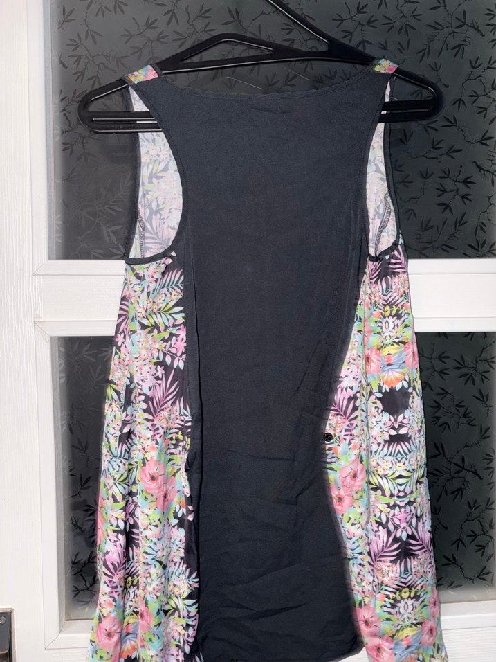 Çiçekli bikini üstü - Görsel 2