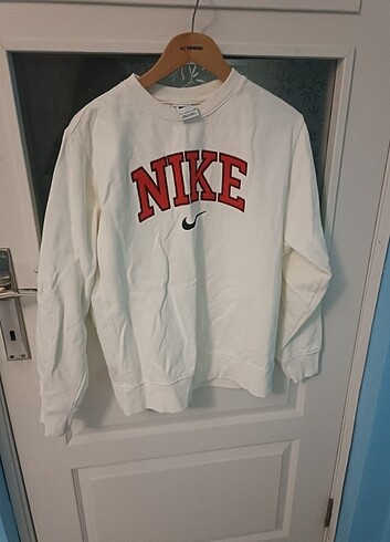 m Beden beyaz Renk Nike sweatshirt 