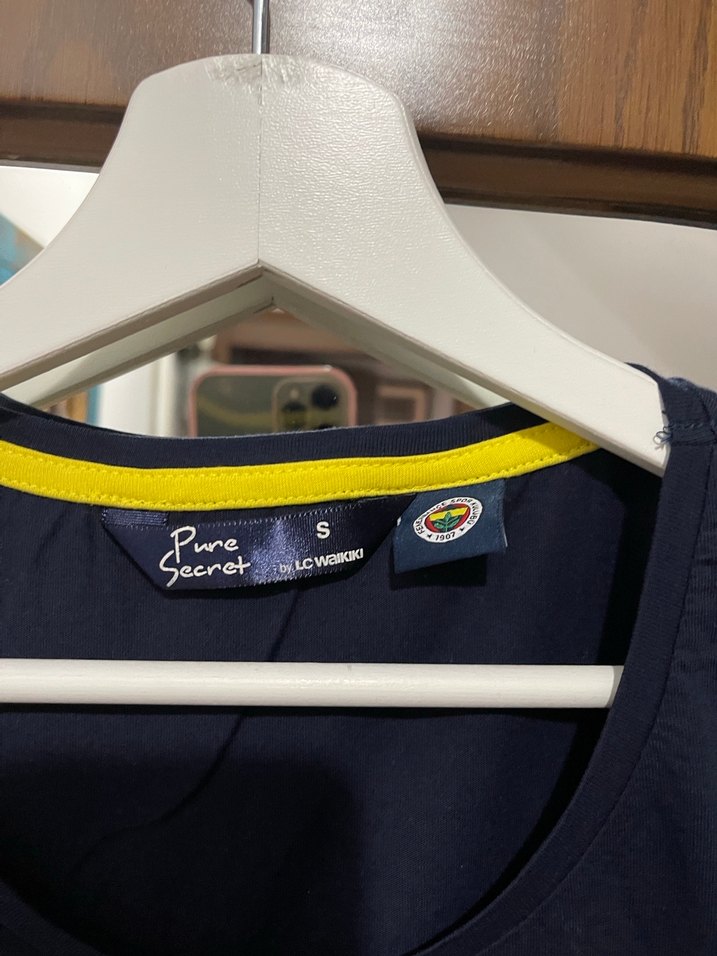 Fenerbahçe Baskılı Kadın Tişört - Görsel 2