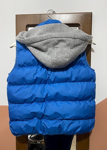 Erkek Çocuk Mavi Kapitone Yelek - Görsel 2