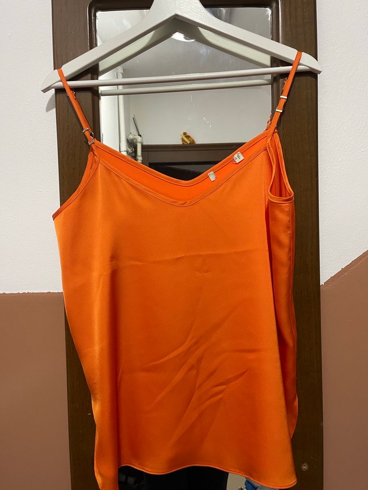 Turuncu V Yaka Askılı Kadın Bluz - Görsel 2