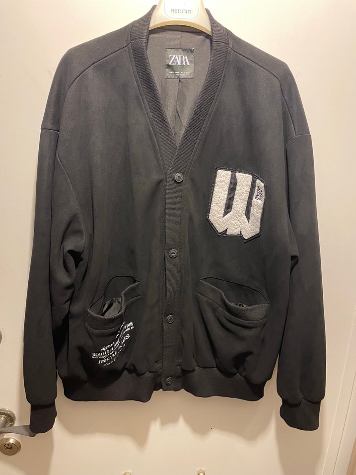 Zara Siyah Oversize V Yaka Hırka — görsel 2/6