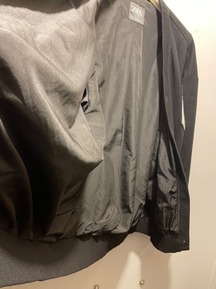 Zara Siyah Oversize V Yaka Hırka — görsel 4/6
