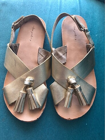 Zara Zara deri dore sandalet