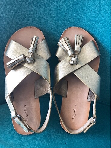 30 Beden Zara deri dore sandalet