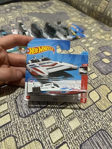 HOT WHEELS H2GO
