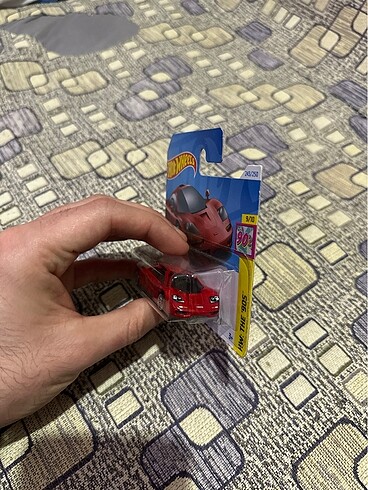 HOT WHEELS MCLAREN F1