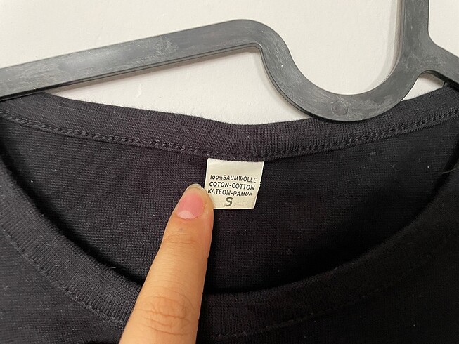 s Beden Yanları büzgülü elbise
