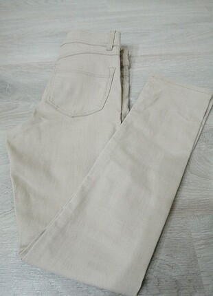 H&M bej kot