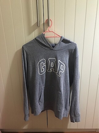 Gap sweatshirt