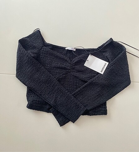 Bershka Bershka Omuzları Düşük Bluz Crop