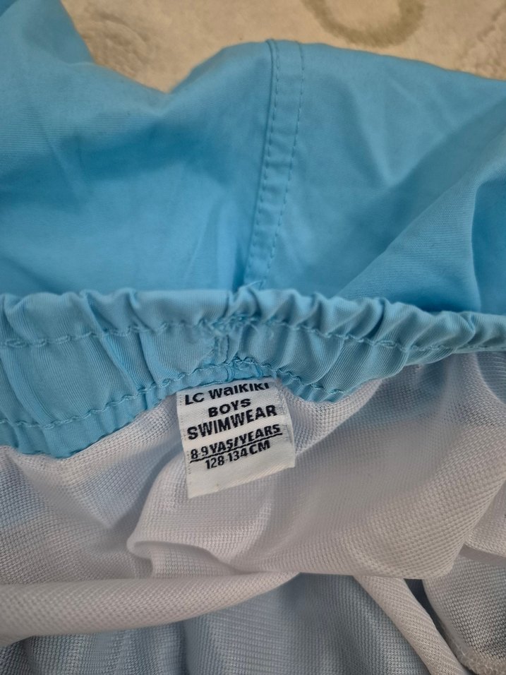 Mavi renk deniz şortu 8-9 yaş - Görsel 5