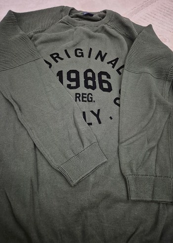 Erkek Çocuk Gri Triko Yuvarlak Yaka Kazak - Görsel 2