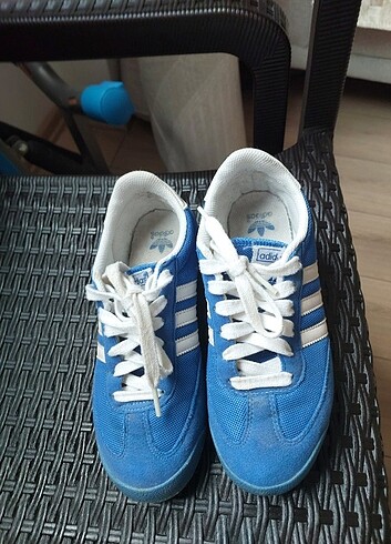 37 Beden Orijinal adidas spor ayakkabı