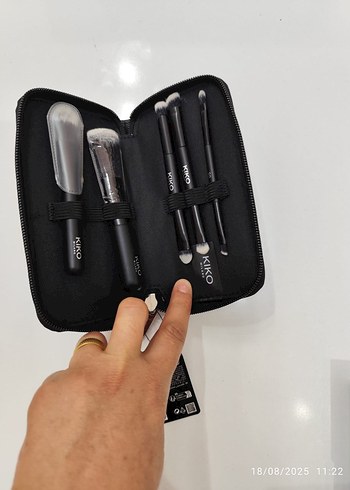 Kiko Siyah Makyaj Fırça Seti - Görsel 2