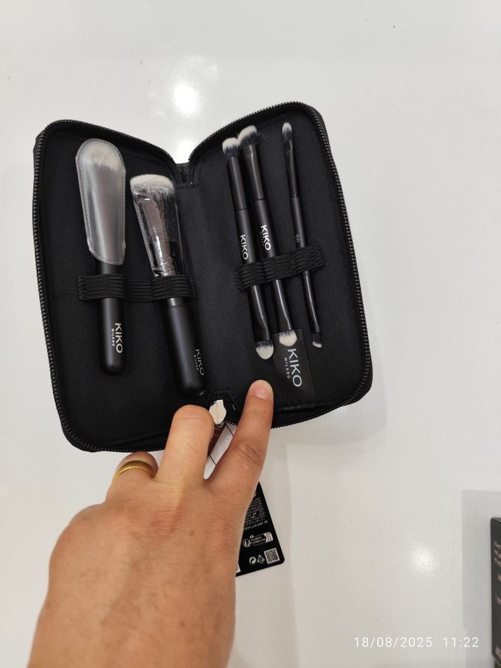 Kiko Siyah Makyaj Fırça Seti - Görsel 2