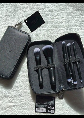 KIKO Siyah Makyaj Fırçası Seti - Görsel 8