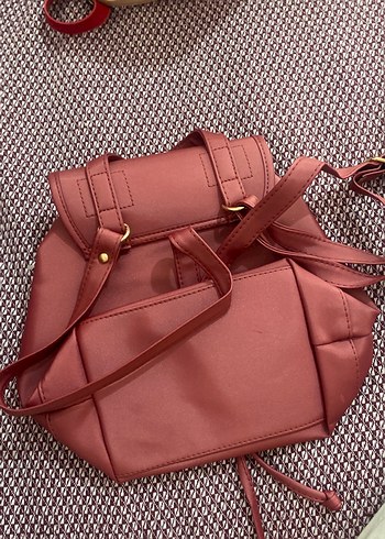 Pembe Deri Sırt Çantası, Tokalı, Yılan Desenli - Görsel 2