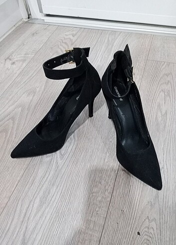 39 Beden Moda Tarz Bayan Ayakkabı 