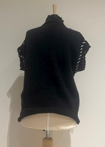 Siyah Yıpranmış Detaylı Yüksek Yakalı Örgü Süveter - Görsel 2