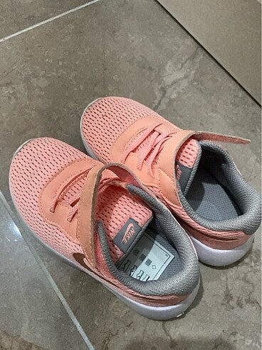 24 Beden Nike spor ayakkabı