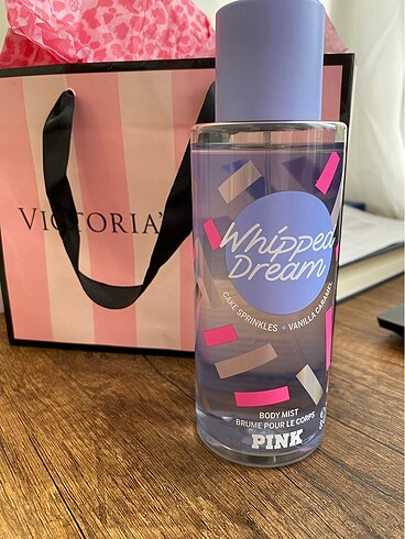 VS Pink Whipped Dream Mist
