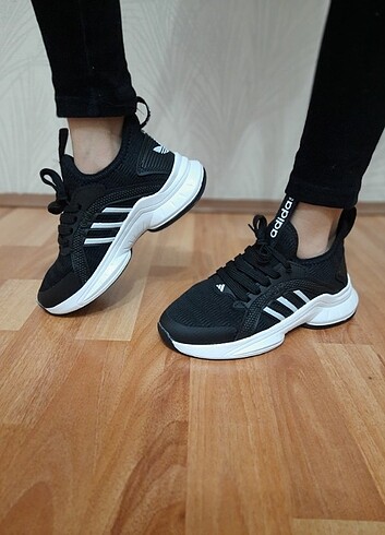 Adidas ADİDAS SU GEÇİRMEZ SPOR AYAKKABI