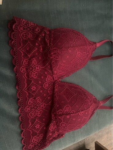 Diğer Dantelli bralet