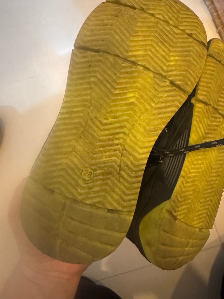 Siyah Çocuk Kauçuk Botlar - Görsel 2