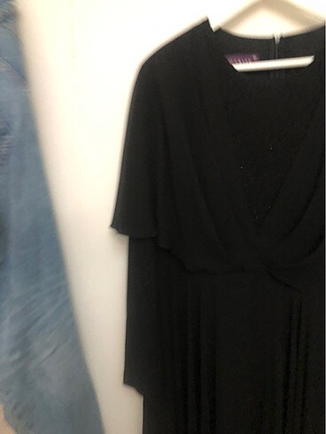 Siyah üst iç kısmı ışıltı detaylı abiye - Görsel 6