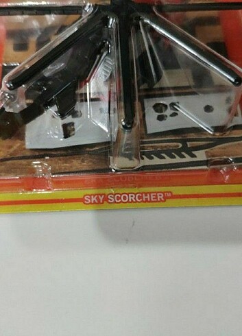 Beden Renk MATCHBOX SKY SCORCHER HELİKOPTER