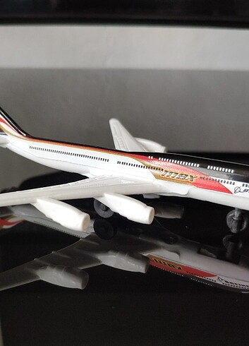  Matchbox Boeıng 747-8 Intercontinental