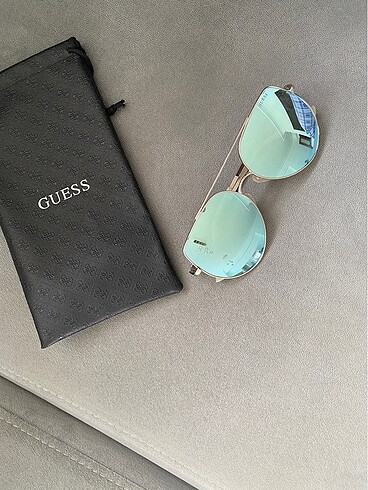 Guess Güneş Gözlüğü